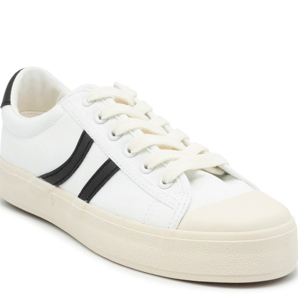 Coolway Icon One Sneaker SZ 40 (fits 8-8.5)